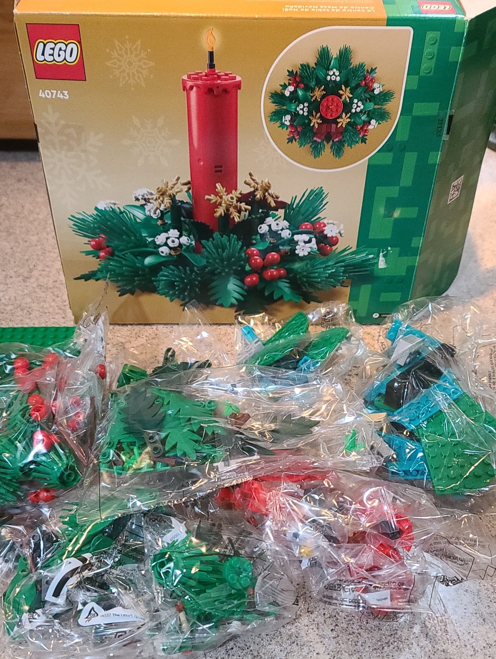 Lego Red Candle Holiday Wreath Centerpiece